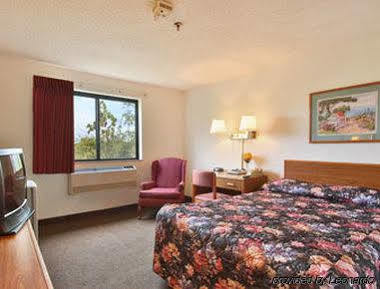 Super 8 By Wyndham Augusta Hotel Kültér fotó